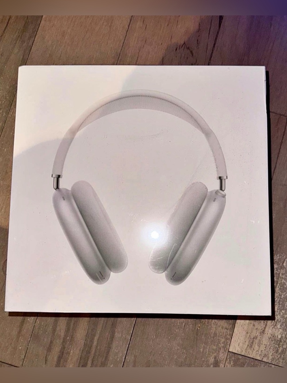 Apple Over-Ear Wireless Headphones - silver